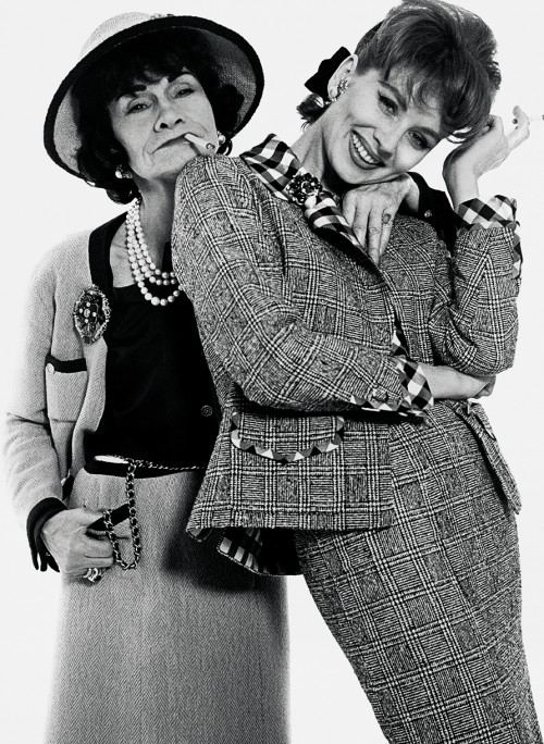 mieux-a_-avedongabrielle-chanel-and-suzy-parker-1959